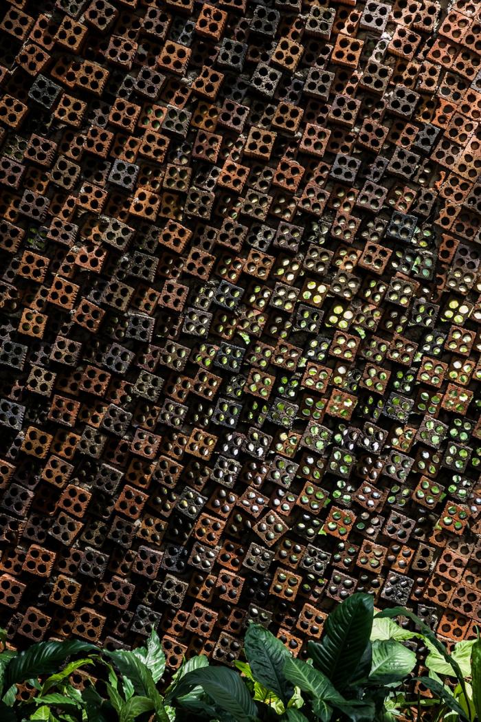 BIM建筑|清风徐来，光影婆娑：越南“自呼吸”墙宅