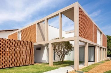 BIM建筑|自具结构形式美感的混凝土“网格”住宅-BIM建筑网