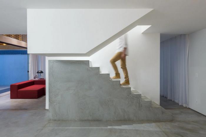 BIM建筑|自具结构形式美感的混凝土“网格”住宅