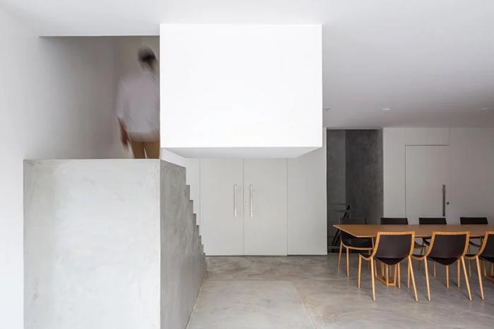 BIM建筑|自具结构形式美感的混凝土“网格”住宅