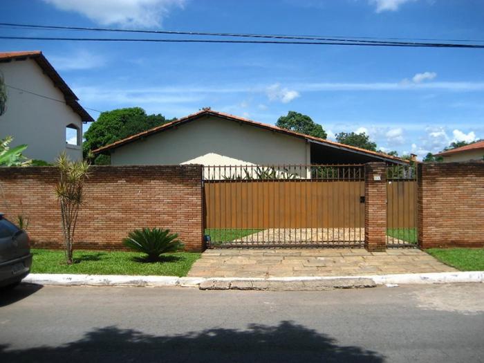 BIM建筑|自具结构形式美感的混凝土“网格”住宅