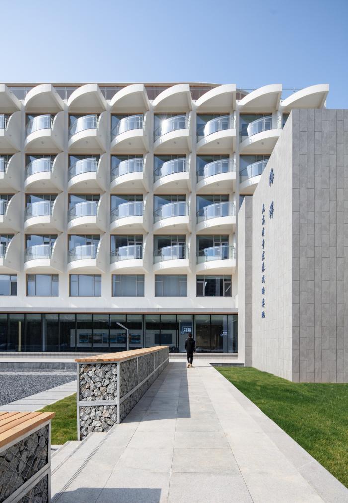 BIM建筑|烟台海洋经济创新区总部基地改造 / 水石设计