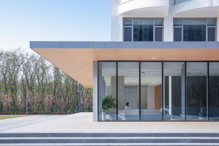 BIM建筑|烟台海洋经济创新区总部基地改造 / 水石设计