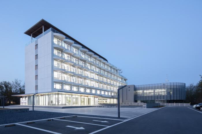 BIM建筑|烟台海洋经济创新区总部基地改造 / 水石设计