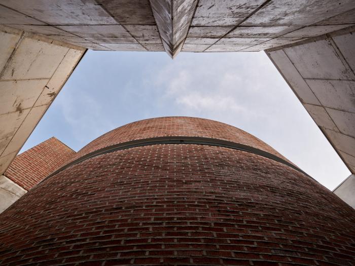 BIM建筑|仪式感与趣味性并存：韩国“背巷”住宅