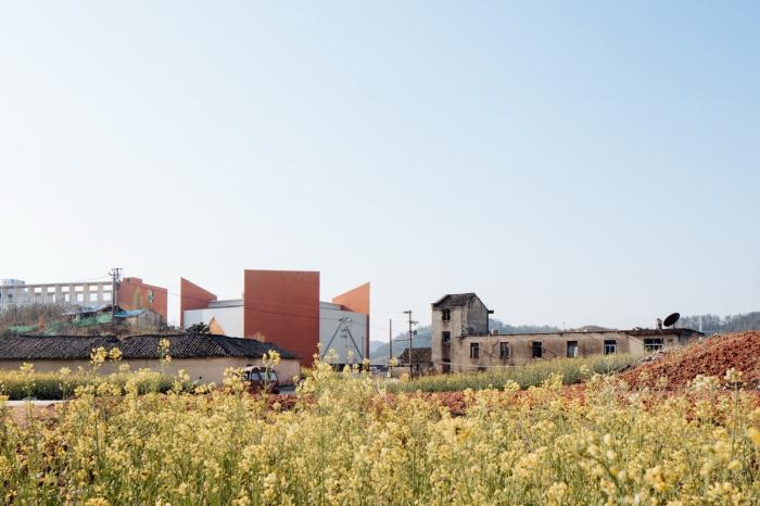 BIM建筑|场所的重构——绩溪基督教堂的对话与建造 / 如式建筑