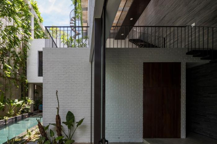 BIM建筑|错落的盒子，可呼吸的“绿色之肺”：岘港住宅 / 武重义建筑事务所