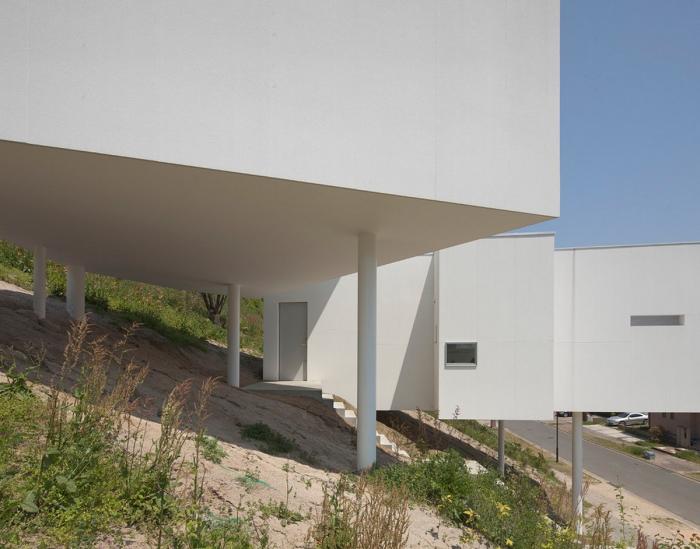 BIM建筑|斜坡上的住宅：8008