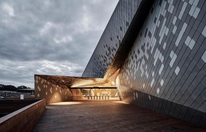 BIM建筑|抽象解构的“长脊”：澳大利亚企鹅归巢游客中心