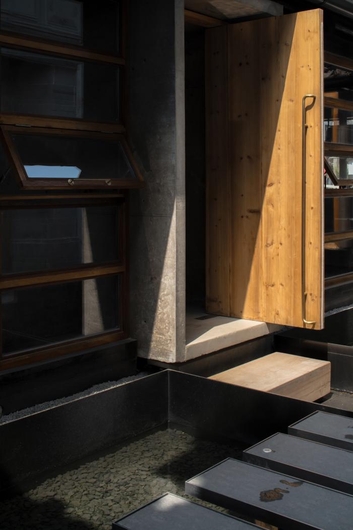 BIM建筑|江南老街与咖啡文化的碰撞：d-u 渡咖文集 / 本哲建筑