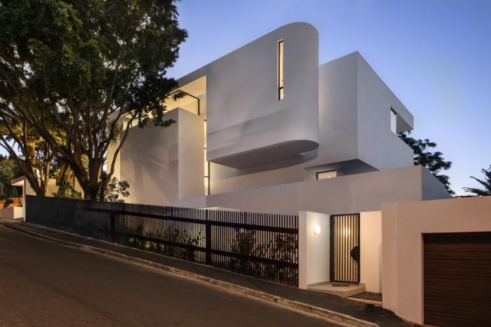 BIM建筑|充满未来主义色彩的“雕塑”：南非海景街216号