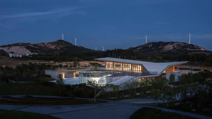 BIM建筑|大地之痕：七色山矿坑花园游客中心 / UUA建筑师事务所