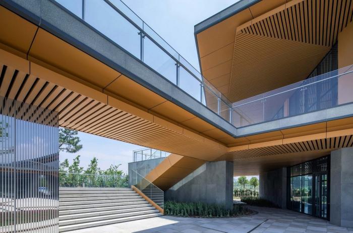 BIM建筑|大地之痕：七色山矿坑花园游客中心 / UUA建筑师事务所