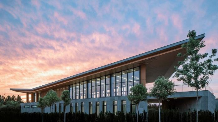 BIM建筑|大地之痕：七色山矿坑花园游客中心 / UUA建筑师事务所