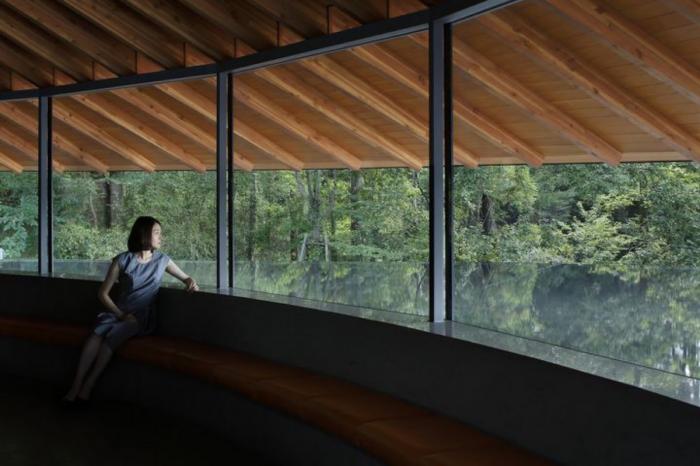 BIM建筑|仿佛一顶圆形礼帽：狭山湖畔墓地社区大厅 / 中村拓志 & NAP