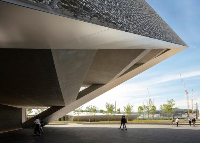 BIM建筑|追手门学院大学“学术方舟” / 三菱地所设计