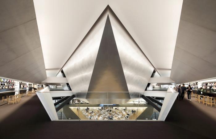 BIM建筑|追手门学院大学“学术方舟” / 三菱地所设计