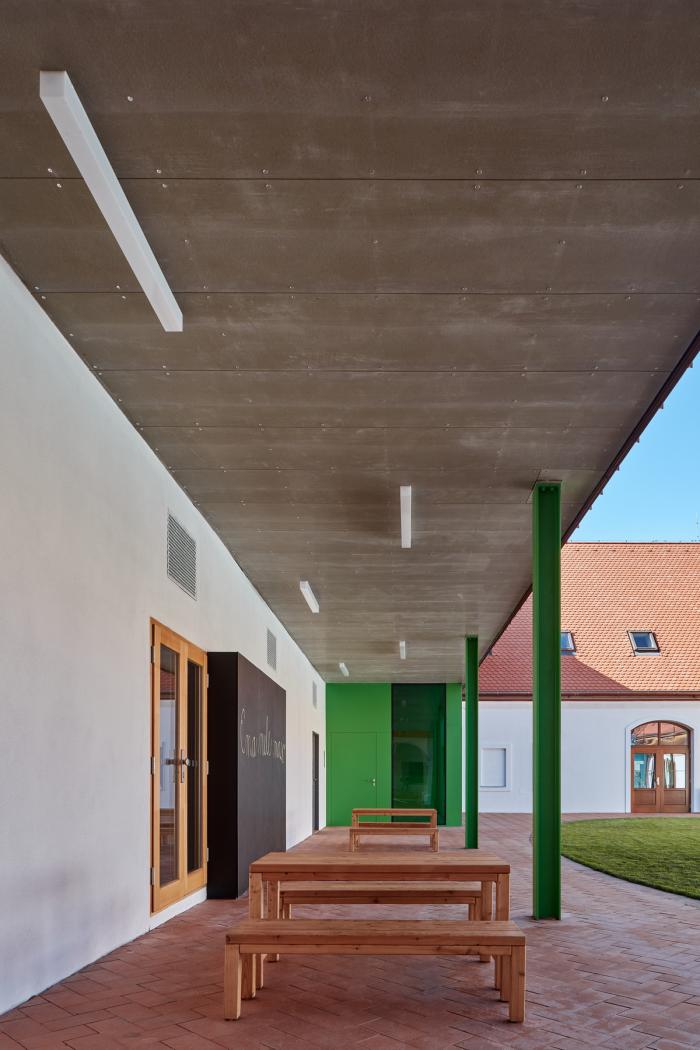 BIM建筑|童话书中的儿童城堡：Vřesovice小学扩建