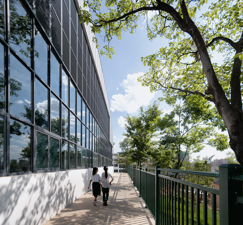 BIM建筑|校园再生，半山半校：云南玉溪生态实验小学 / 思序设计