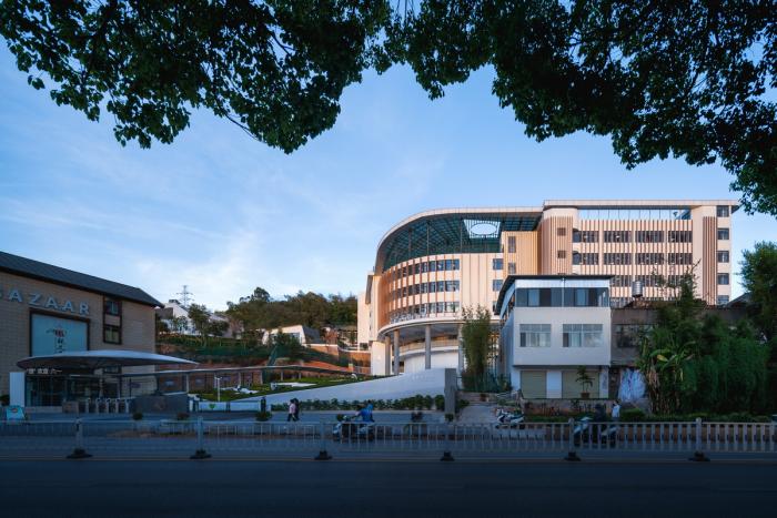 BIM建筑|校园再生，半山半校：云南玉溪生态实验小学 / 思序设计