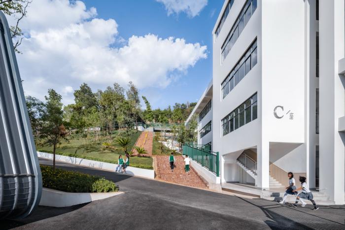 BIM建筑|校园再生，半山半校：云南玉溪生态实验小学 / 思序设计