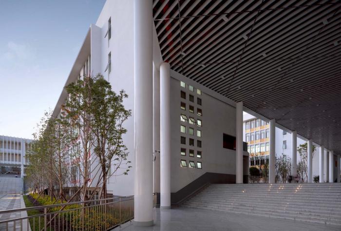 BIM建筑|立体“院落”空间：云南师范大学实验中学 / 清华大学建筑设计院 + 清华大学建筑学院