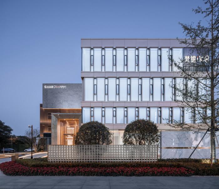 BIM建筑|素雅与轻奢并存：成都金地商置&弘阳地产·梵锦108生活体验馆 / 成执设计