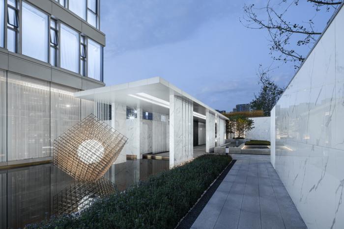 BIM建筑|素雅与轻奢并存：成都金地商置&弘阳地产·梵锦108生活体验馆 / 成执设计