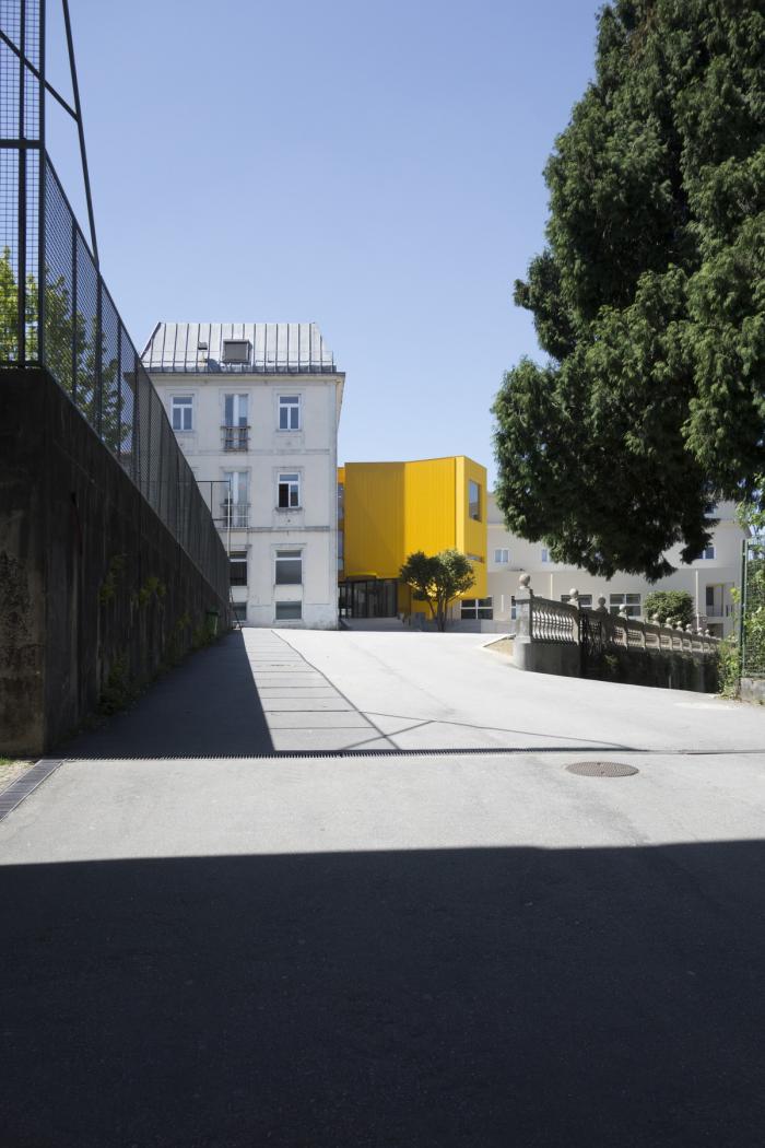 BIM建筑|单调色中的一道亮丽风景：ARTAVE/CCM 音乐学院加建