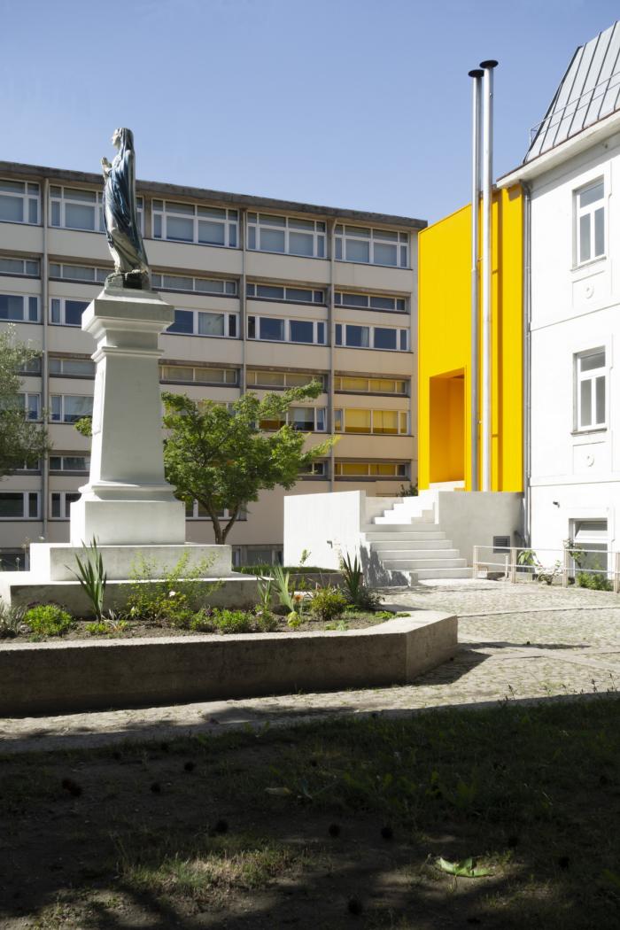 BIM建筑|单调色中的一道亮丽风景：ARTAVE/CCM 音乐学院加建