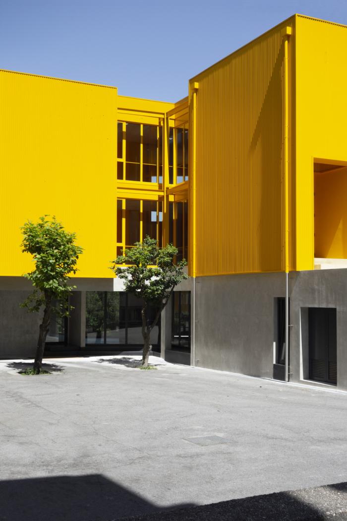 BIM建筑|单调色中的一道亮丽风景：ARTAVE/CCM 音乐学院加建