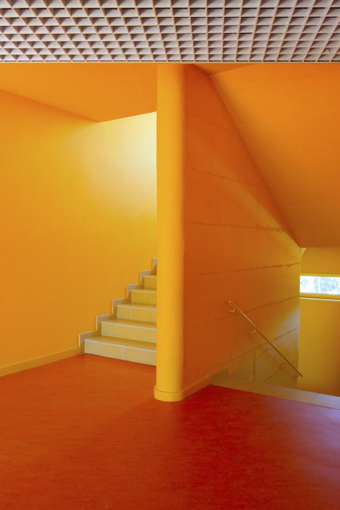 BIM建筑|单调色中的一道亮丽风景：ARTAVE/CCM 音乐学院加建