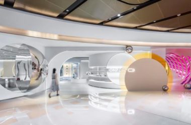 BIM建筑|犹如置身抽象派和构成主义美术馆——ON/OFF时尚买手店 / Studiolite-BIM建筑网