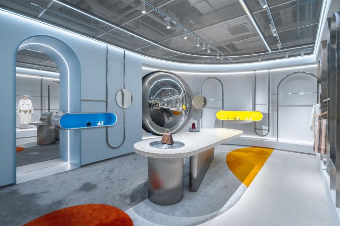 BIM建筑|犹如置身抽象派和构成主义美术馆——ON/OFF时尚买手店 / Studiolite