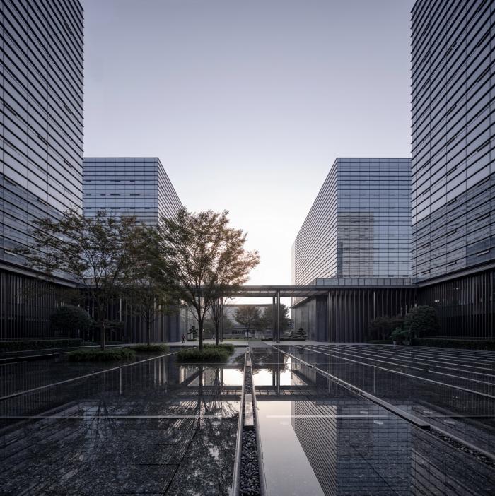 BIM建筑|亚厦集团总部：企业的磁场与工艺的礼赞 / goa大象设计