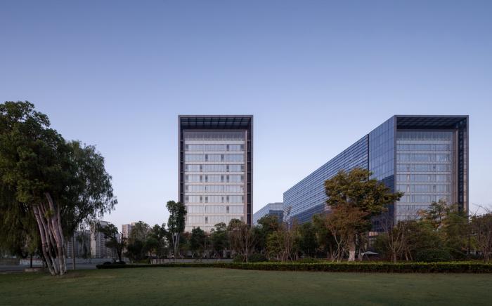 BIM建筑|亚厦集团总部：企业的磁场与工艺的礼赞 / goa大象设计