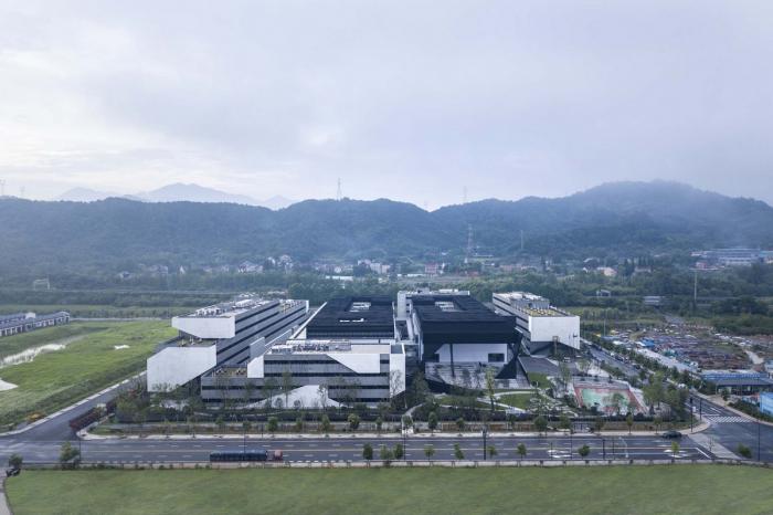 BIM建筑|杭州老鹰画室 / 未觉建筑