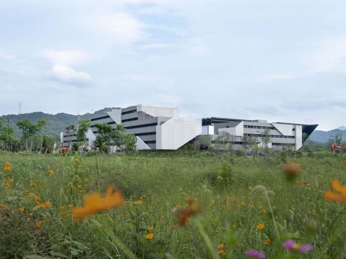 BIM建筑|杭州老鹰画室 / 未觉建筑