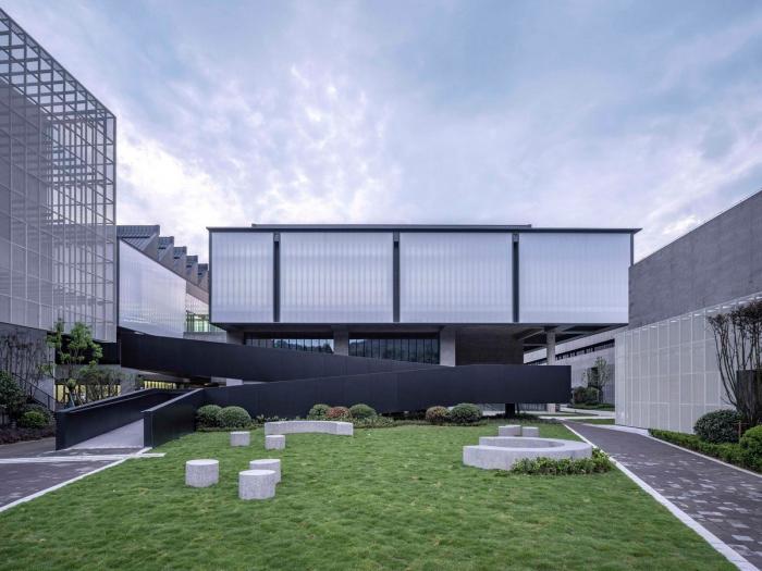 BIM建筑|杭州老鹰画室 / 未觉建筑