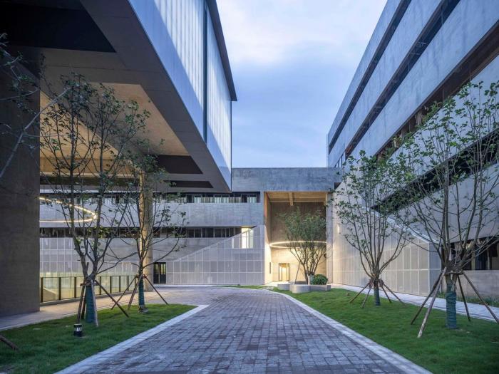 BIM建筑|杭州老鹰画室 / 未觉建筑