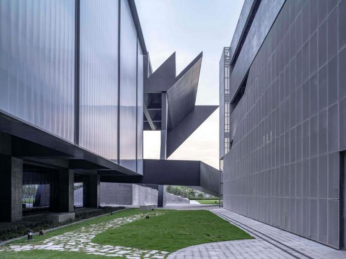 BIM建筑|杭州老鹰画室 / 未觉建筑