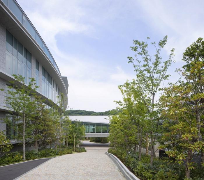 BIM建筑|流动身形，与海浪共舞：大金工业总部 / 竹中工务店