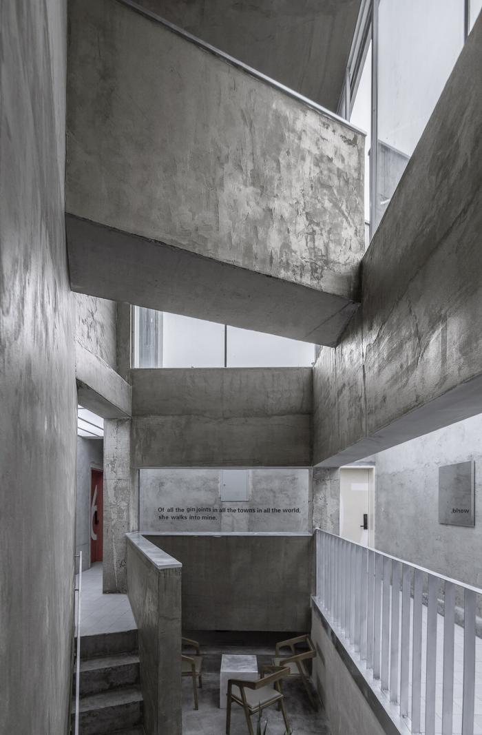 BIM建筑|夜阑·COLOUR民宿，延庆 / 阿穆隆设计工作室