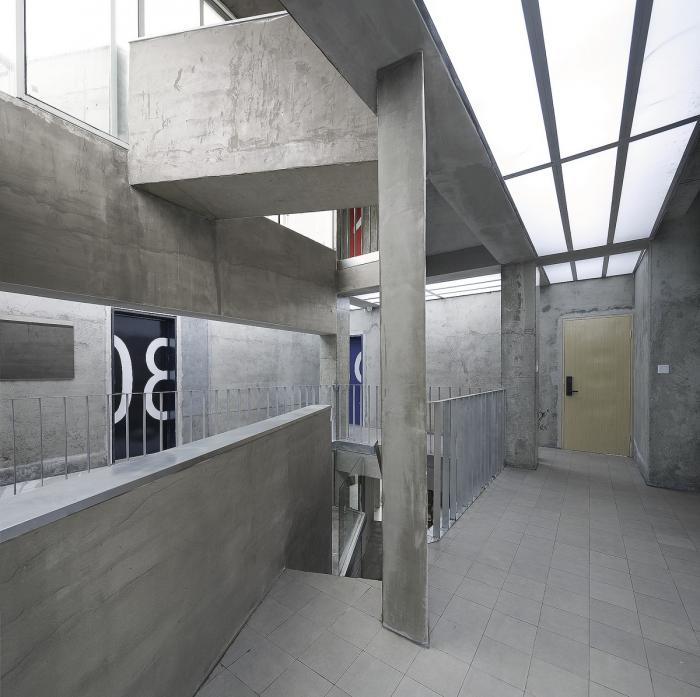 BIM建筑|夜阑·COLOUR民宿，延庆 / 阿穆隆设计工作室