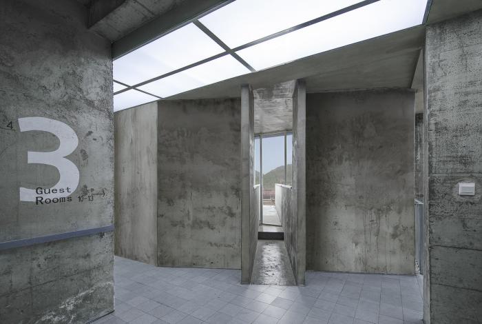 BIM建筑|夜阑·COLOUR民宿，延庆 / 阿穆隆设计工作室