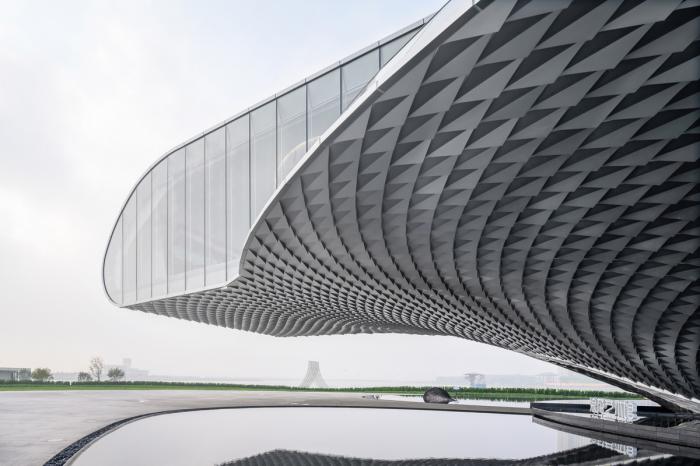 BIM建筑|场域空间与艺术镜像：世茂 · 浪花艺术馆 / 北京日清建筑设计