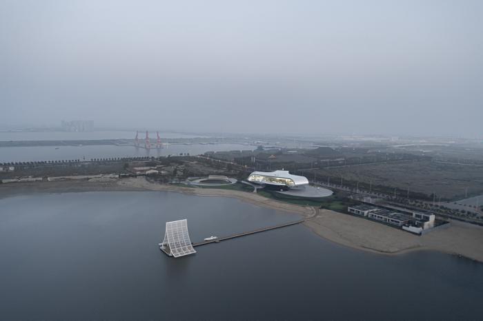 BIM建筑|场域空间与艺术镜像：世茂 · 浪花艺术馆 / 北京日清建筑设计