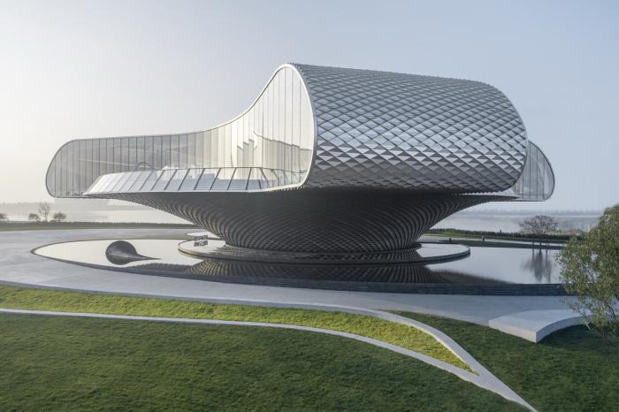 BIM建筑|场域空间与艺术镜像：世茂 · 浪花艺术馆 / 北京日清建筑设计