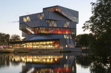 BIM建筑|海尔布隆科技馆，螺旋围合的马蹄形空间-BIM建筑网