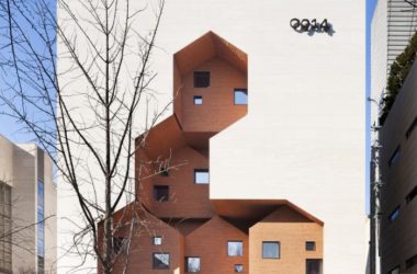 BIM建筑|村庄小房子堆砌于白色盒子中：韩国0914旗舰店-BIM建筑网